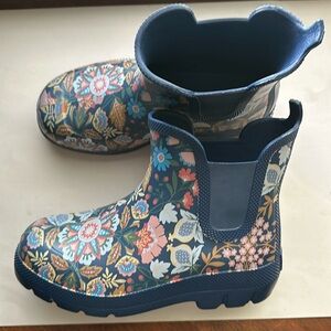 Vera Bradley rain boots size 7